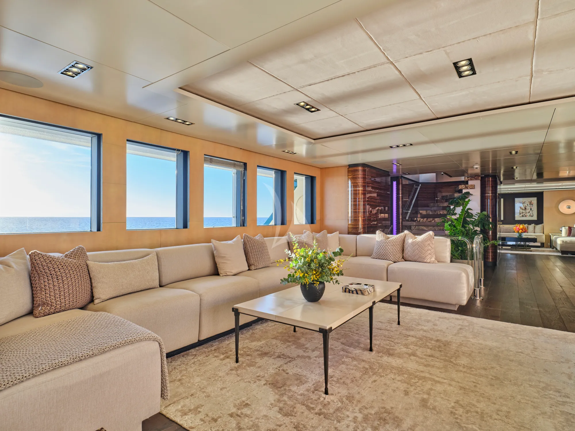 Charter Yacht HIGHLANDER - Feadship 50m - 7 Cabins - Nassau - Exumas - Bahamas