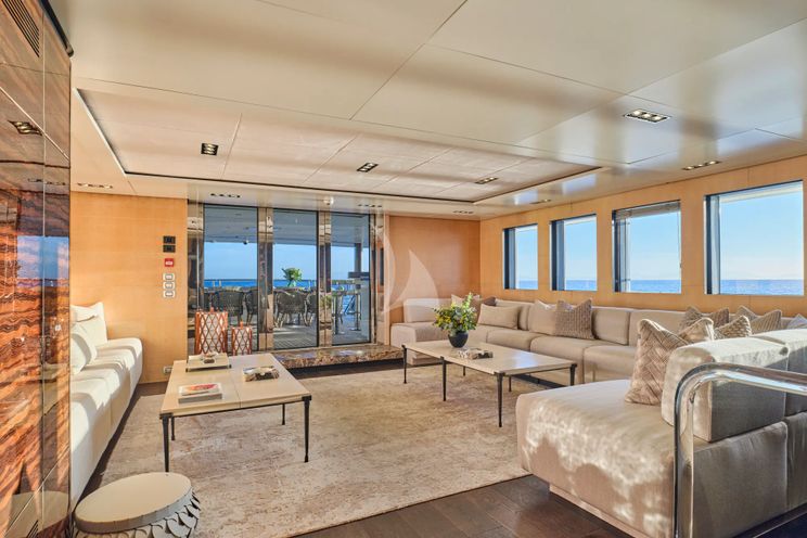 Charter Yacht HIGHLANDER - Feadship 50m - 7 Cabins - Nassau - Exumas - Bahamas