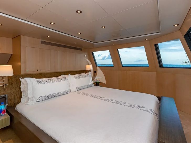 HIGHLANDER Feadship 50m - master cabin HIGHLANDER Feadship 50m - master cabin