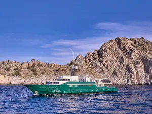 HIGHLANDER - Feadship 50m - 7 Cabins - Nassau - Exumas - Bahamas HIGHLANDER - Feadship 50m - 7 Cabins - Nassau - Exumas - Bahamas