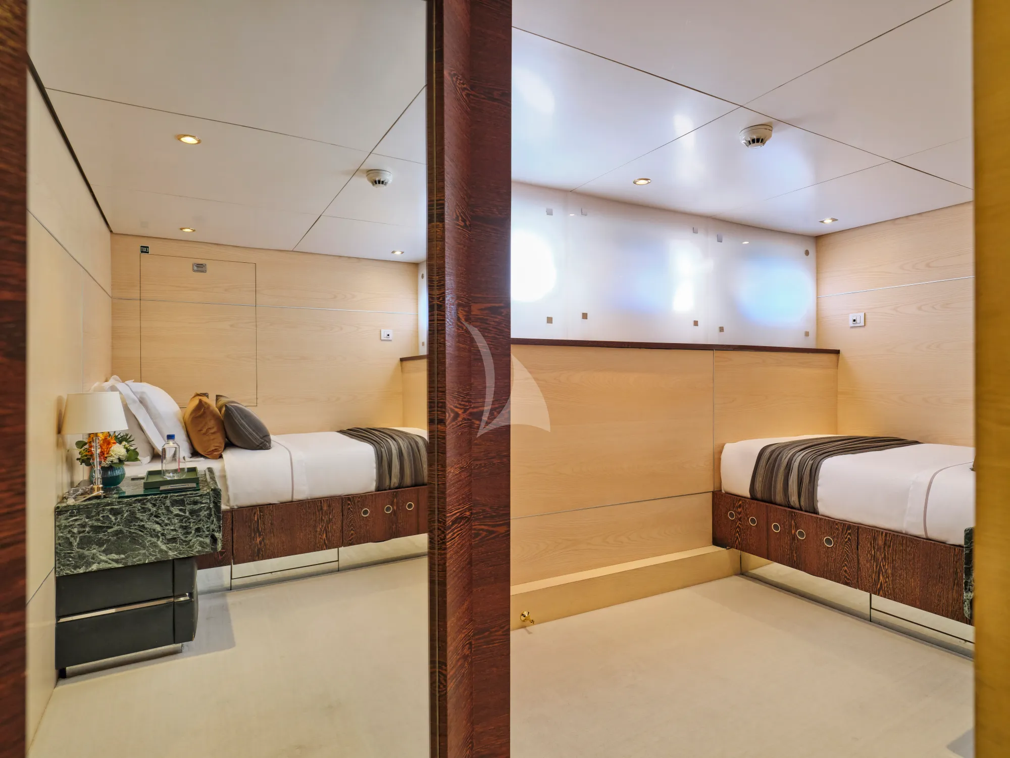 Charter Yacht HIGHLANDER - Feadship 50m - 7 Cabins - Nassau - Exumas - Bahamas