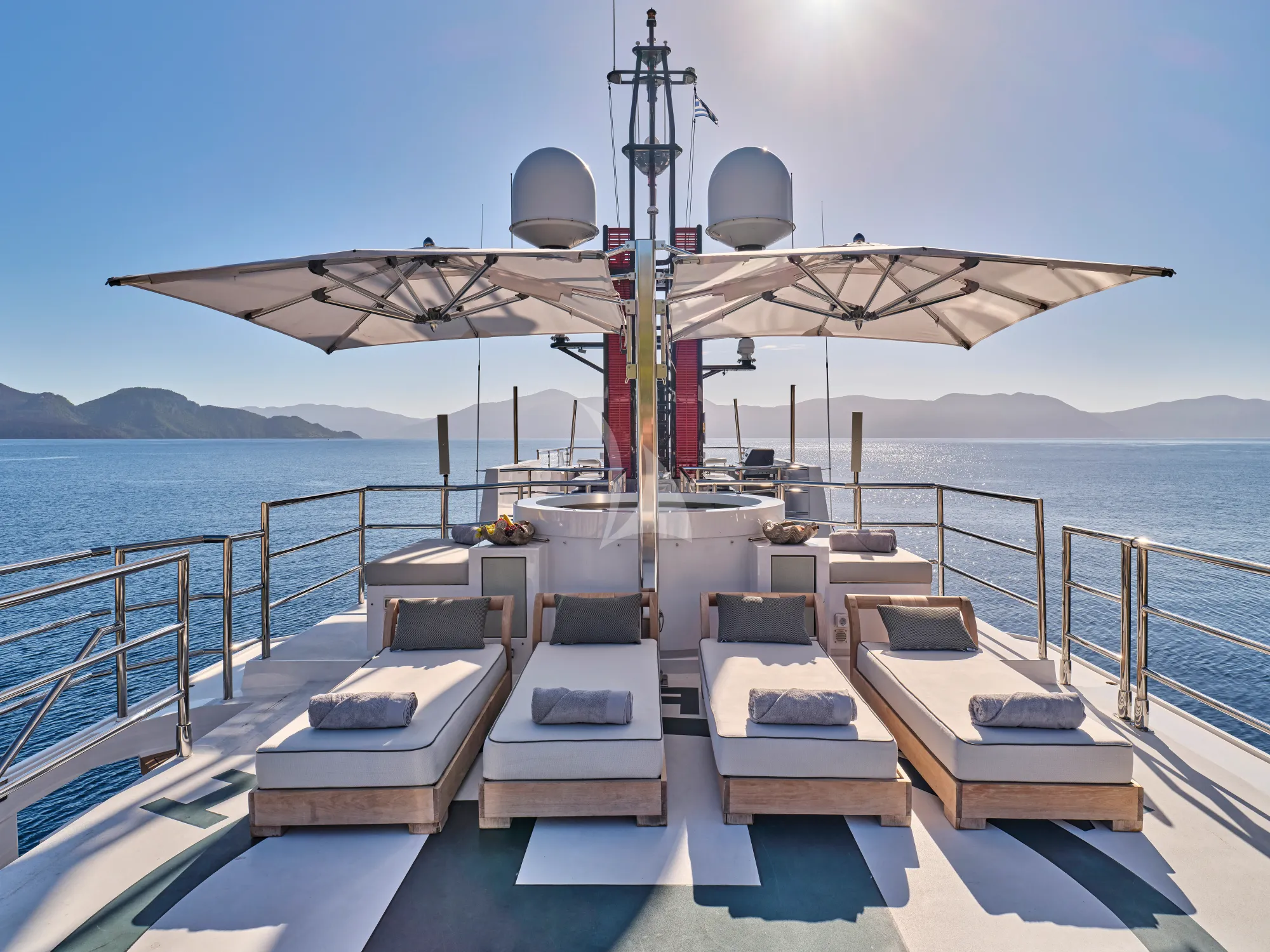 Charter Yacht HIGHLANDER - Feadship 50m - 7 Cabins - Nassau - Exumas - Bahamas