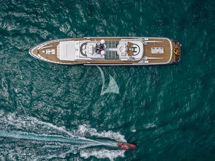 HIGHLANDER Feadship 50m - top aerial shot HIGHLANDER Feadship 50m - top aerial shot