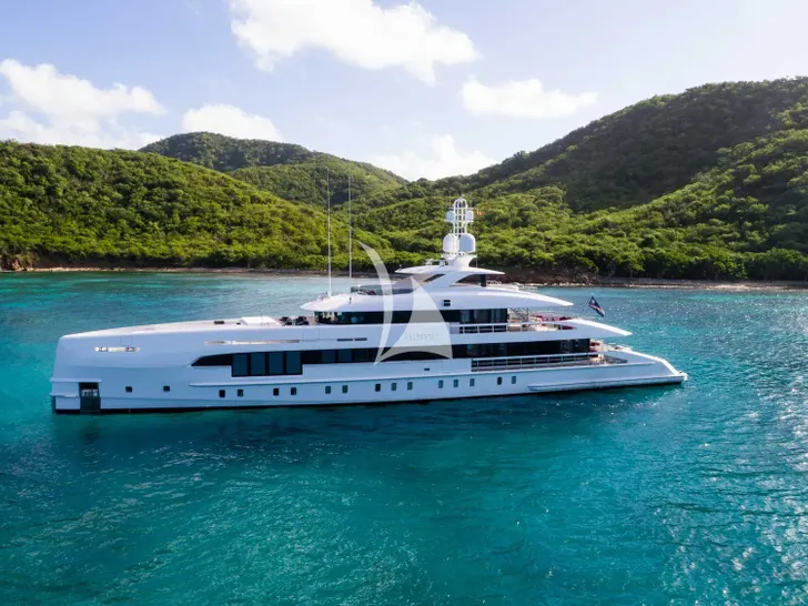 HOME Heesen 50m Aluminium FDHF - anchored HOME Heesen 50m Aluminium FDHF - anchored