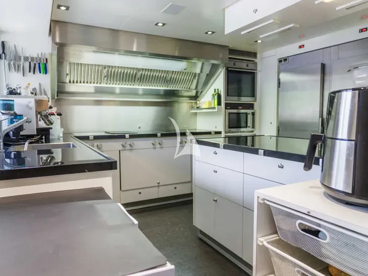 HOME Heesen 50m Aluminium FDHF - galley HOME Heesen 50m Aluminium FDHF - galley
