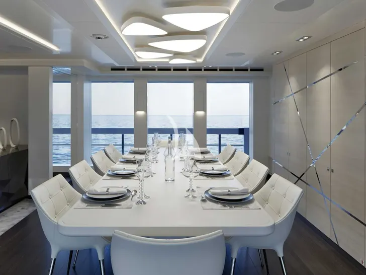 HOME Heesen 50m Aluminium FDHF - main dining set up HOME Heesen 50m Aluminium FDHF - main dining set up