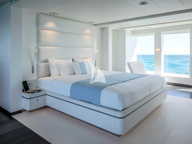 HOME Heesen 50m Aluminium FDHF - master cabin HOME Heesen 50m Aluminium FDHF - master cabin