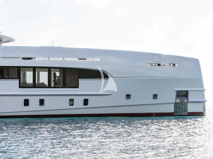 HOME Heesen 50m Aluminium FDHF - side bow view HOME Heesen 50m Aluminium FDHF - side bow view