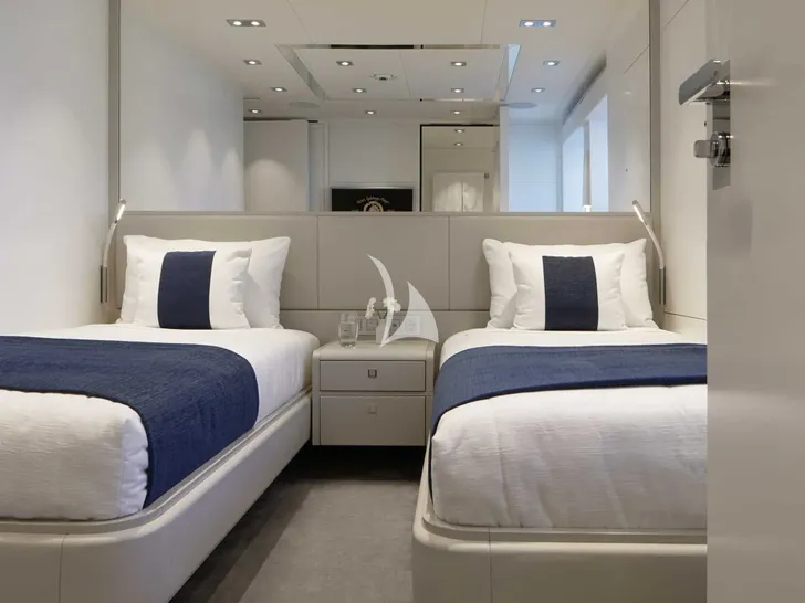 HOME Heesen 50m Aluminium FDHF - twin cabin HOME Heesen 50m Aluminium FDHF - twin cabin
