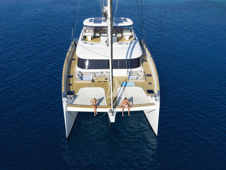 HONEYBIRD Sunreef 80 - bow view HONEYBIRD Sunreef 80 - bow view