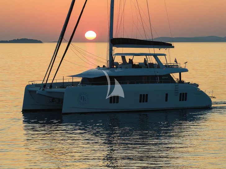 HONEYBIRD Sunreef 80 - cruising under the sunset HONEYBIRD Sunreef 80 - cruising under the sunset
