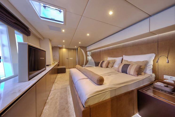 Charter Yacht HONEYBIRD - Sunreef 80 - 3 Cabins - Sibenik - Split - Dubrovnik - Hvar - Croatia