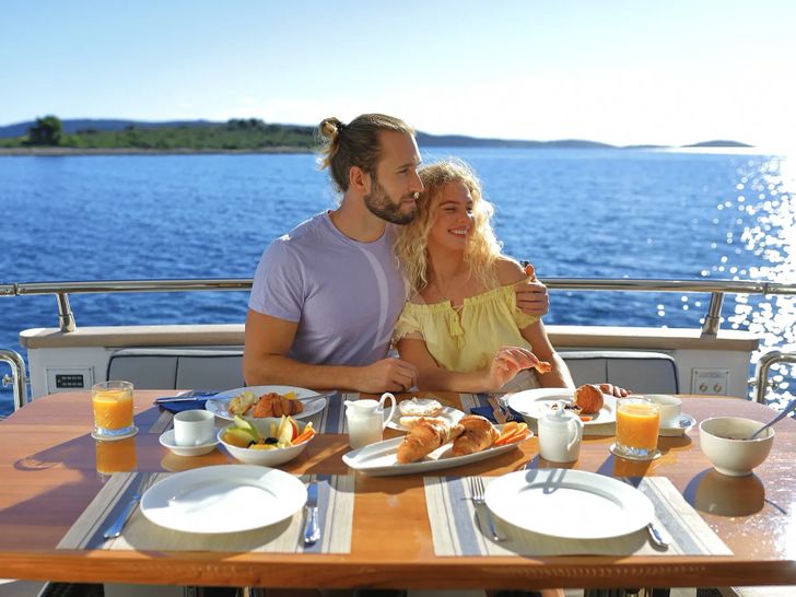 HOPE I Maiora 20S - romantic breakfast HOPE I Maiora 20S - romantic breakfast