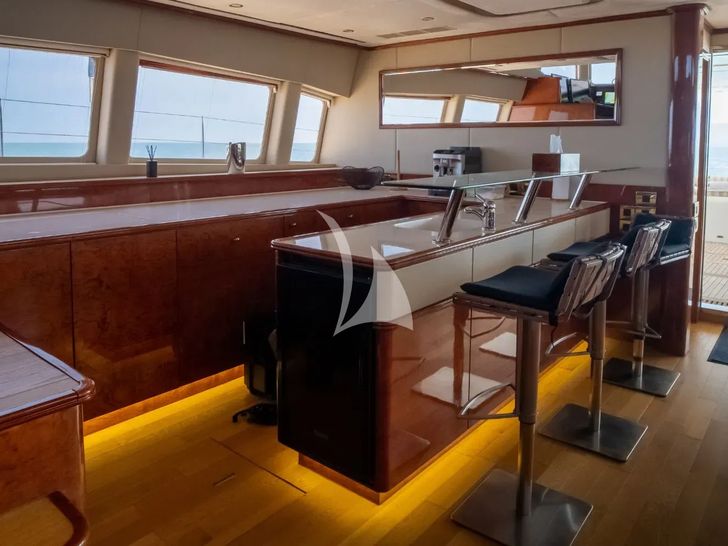 HOUBARA Sunreef 82 DD - bar area HOUBARA Sunreef 82 DD - bar area