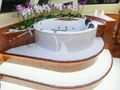 HOUBARA Sunreef 82 DD - master cabin jacuzzi HOUBARA Sunreef 82 DD - master cabin jacuzzi