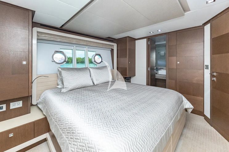 Charter Yacht HOYA SAXA - Ferretti 850 - 4 Cabins - Nassau - Exumas - Eleuthera - Bahamas