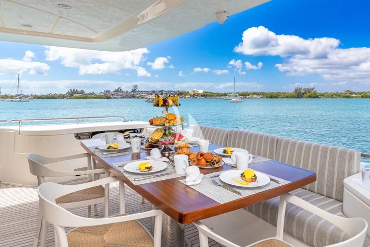 Charter Yacht HOYA SAXA - Ferretti 850 - 4 Cabins - Nassau - Exumas - Eleuthera - Bahamas