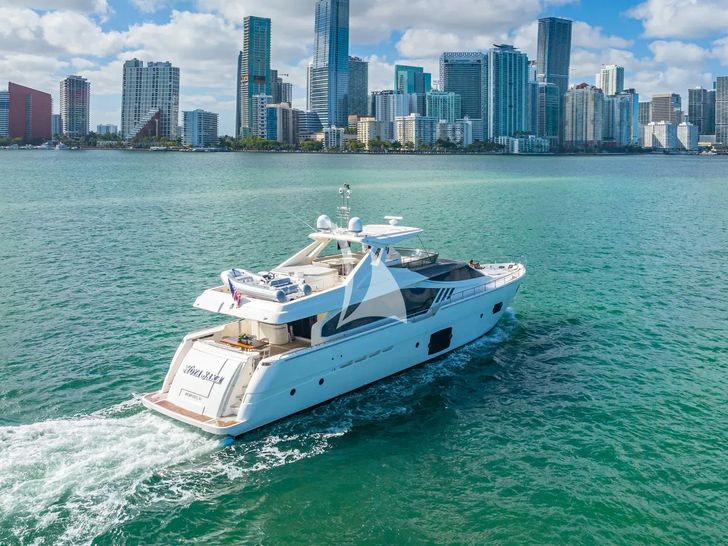 HOYA SAXA Ferretti 850 - cruising HOYA SAXA Ferretti 850 - cruising