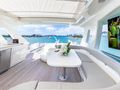 HOYA SAXA Ferretti 850 - flybridge seating with TV HOYA SAXA Ferretti 850 - flybridge seating with TV
