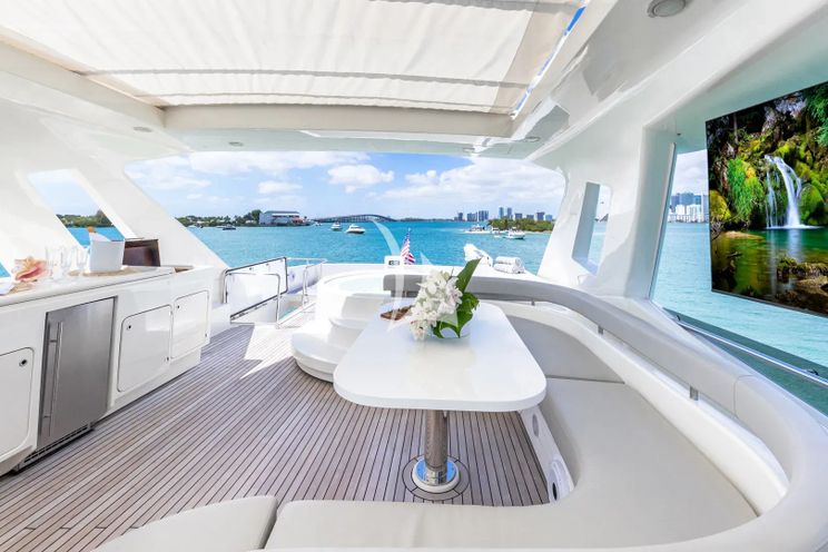 Charter Yacht HOYA SAXA - Ferretti 850 - 4 Cabins - Nassau - Exumas - Eleuthera - Bahamas