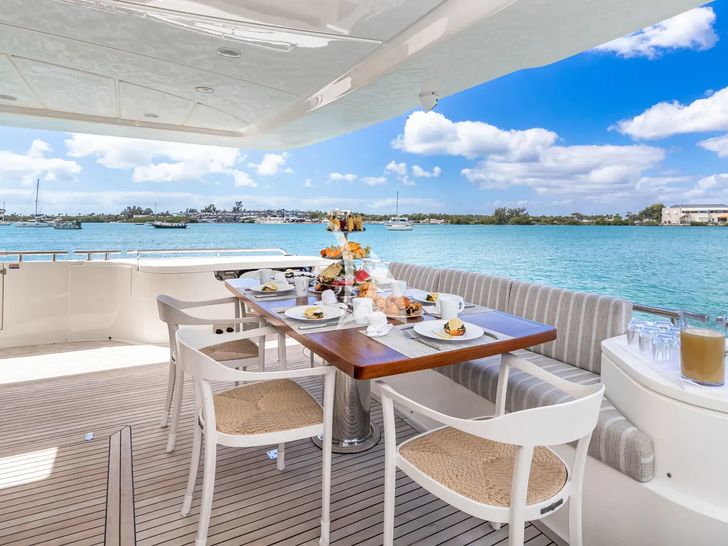 HOYA SAXA Ferretti 850 - main aft deck HOYA SAXA Ferretti 850 - main aft deck