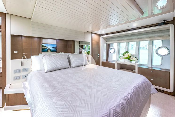 Charter Yacht HOYA SAXA - Ferretti 850 - 4 Cabins - Nassau - Exumas - Eleuthera - Bahamas