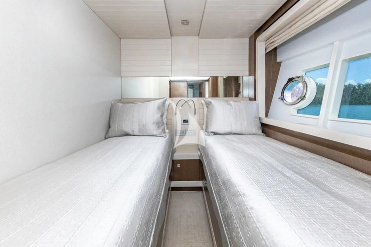 Charter Yacht HOYA SAXA - Ferretti 850 - 4 Cabins - Nassau - Exumas - Eleuthera - Bahamas