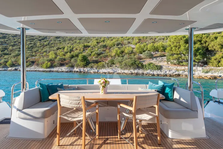 Charter Yacht HUNKY DORY OF LONDON - Sunseeker 86 - 4 Cabins - Split - Hvar - Dubrovnik - Croatia