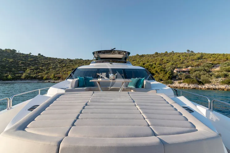 Charter Yacht HUNKY DORY OF LONDON - Sunseeker 86 - 4 Cabins - Split - Hvar - Dubrovnik - Croatia