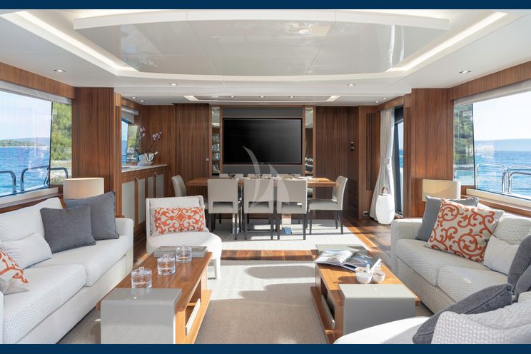 Charter Yacht HUNKY DORY OF LONDON - Sunseeker 86 - 4 Cabins - Split - Hvar - Dubrovnik