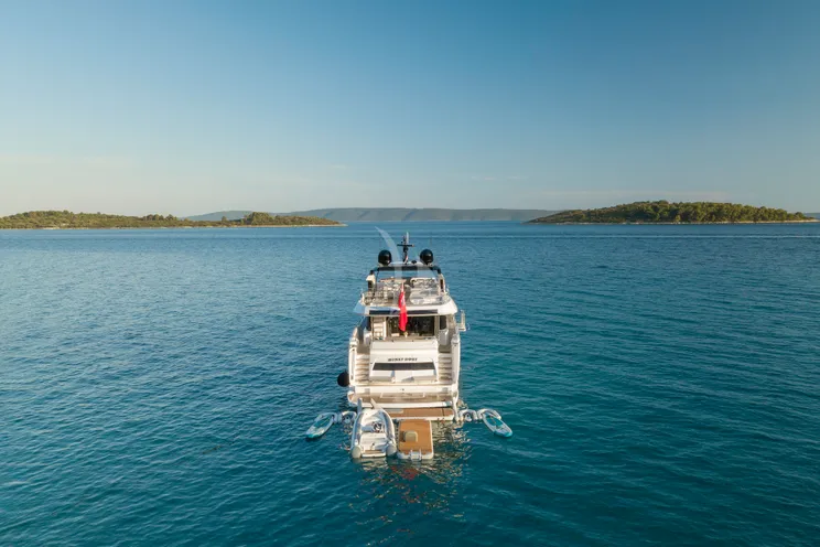 Charter Yacht HUNKY DORY OF LONDON - Sunseeker 86 - 4 Cabins - Split - Hvar - Dubrovnik - Croatia