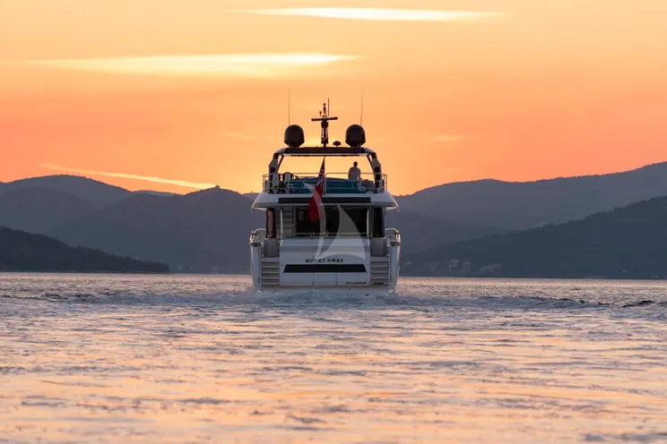 Charter Yacht HUNKY DORY OF LONDON - Sunseeker 86 - 4 Cabins - Split - Hvar - Dubrovnik - Croatia