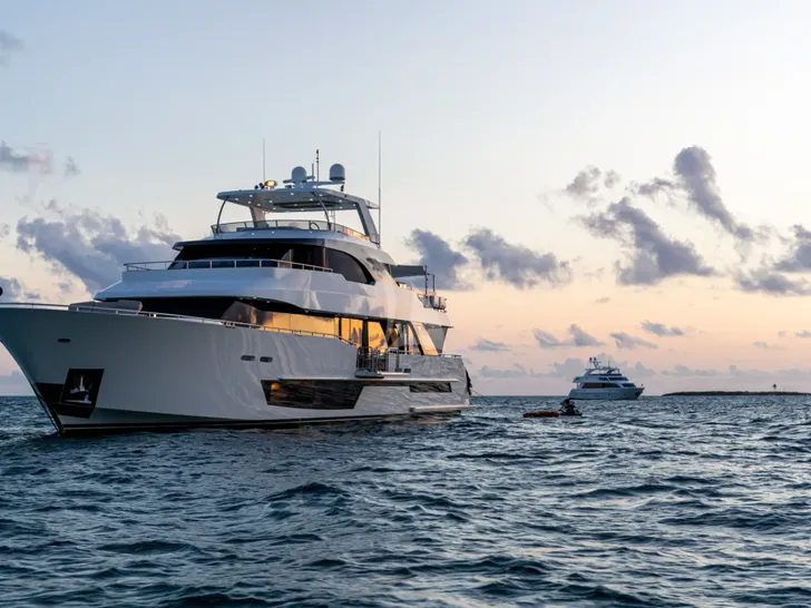 ISLAND COWBOY Ocean Alexander 37L - anchored under the sunset ISLAND COWBOY Ocean Alexander 37L - anchored under the sunset