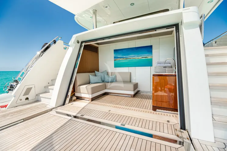 Charter Yacht ISLAND COWBOY - Ocean Alexander 37L - 5 Cabins - Nassau - Exumas - Staniel Cay - Bahamas