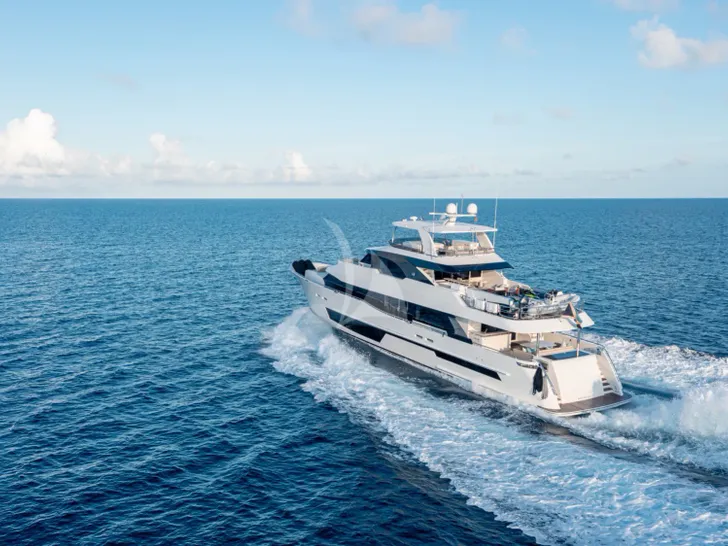 ISLAND COWBOY Ocean Alexander 37L - cruising aft shot ISLAND COWBOY Ocean Alexander 37L - cruising aft shot