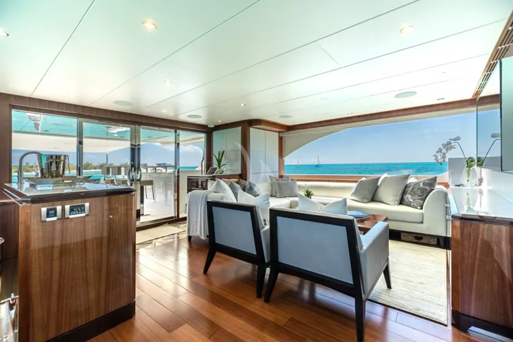 Charter Yacht ISLAND COWBOY - Ocean Alexander 37L - 5 Cabins - Nassau - Exumas - Staniel Cay - Bahamas