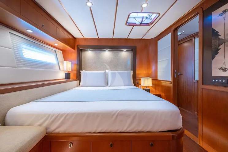 Charter Yacht IL MIO CANTO LIBERO - Nautor's Swan 105 - 4 Cabins - Moorea - Tahiti - French Polynesia