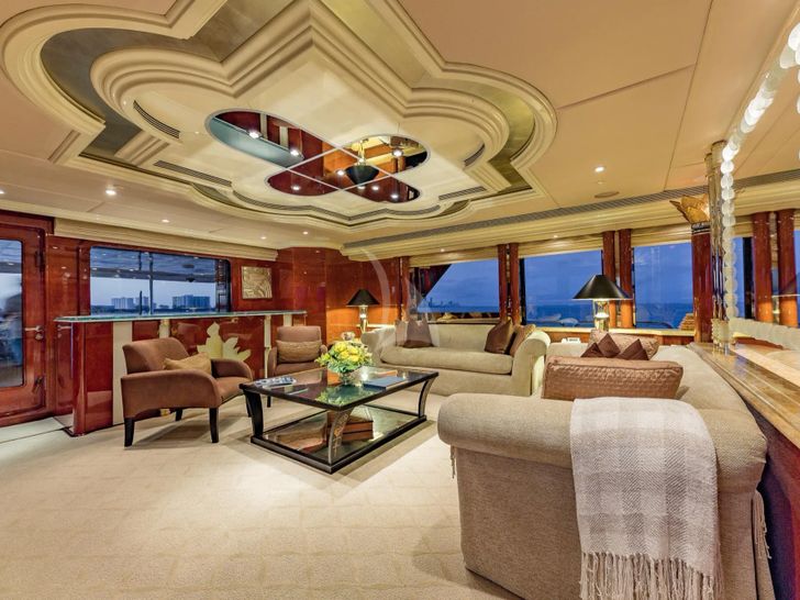 I LOVE THIS BOAT Christensen 145 - main saloon I LOVE THIS BOAT Christensen 145 - main saloon