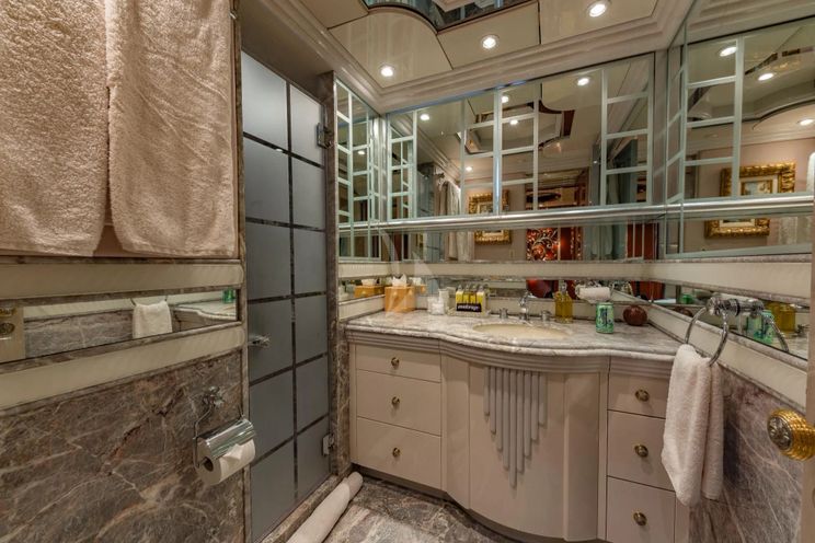 Charter Yacht I LOVE THIS BOAT - Christensen 145 - 5 Cabins - Nassau - Exumas - Bahamas