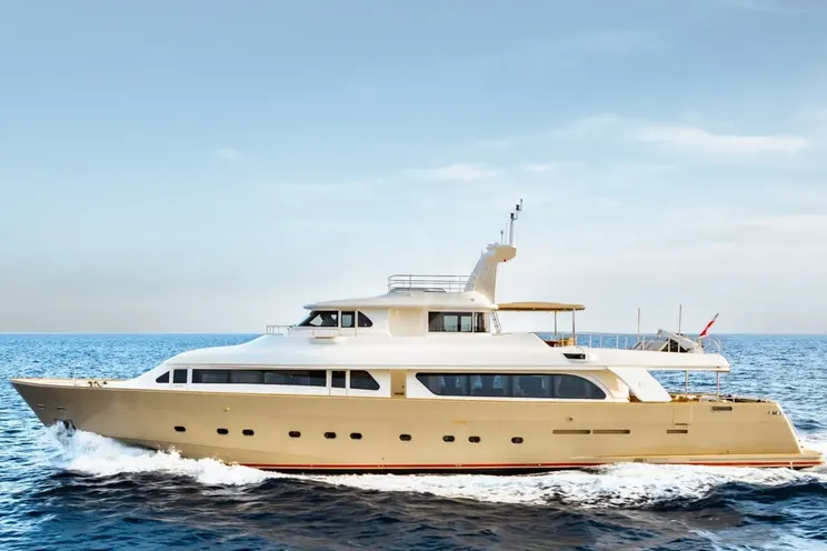 Charter Yacht IMAGINE - Ferretti Custom Line Navetta 30 - 5 Cabins - Zadar - Split - Dubrovnik - Hvar - Croatia