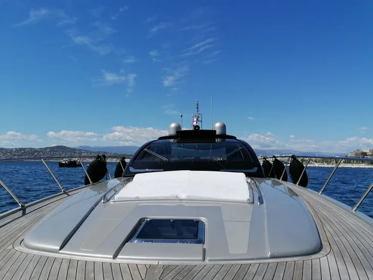JACK III Riva 63 Vertigo - foredeck sunbathing area JACK III Riva 63 Vertigo - foredeck sunbathing area