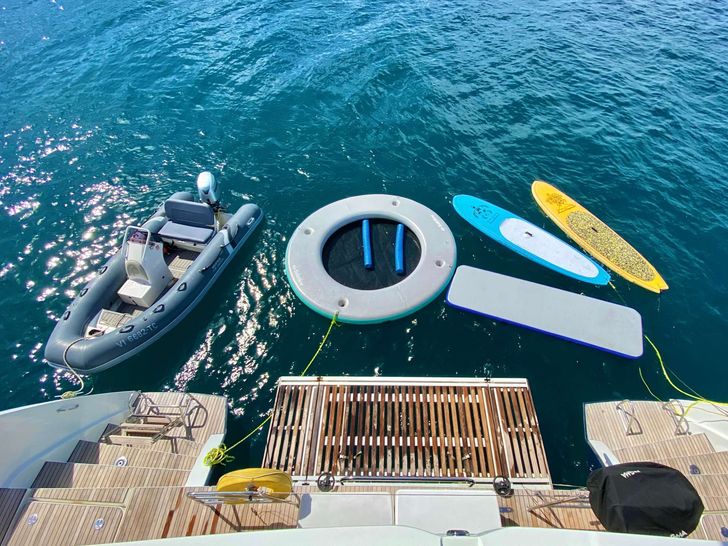 VENTANA AL MAR Lagoon 52 - water toys VENTANA AL MAR Lagoon 52 - water toys