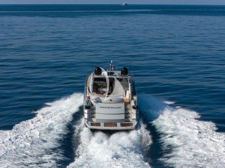 IMPERIUM Sunseeker Predator 68 - aft view IMPERIUM Sunseeker Predator 68 - aft view