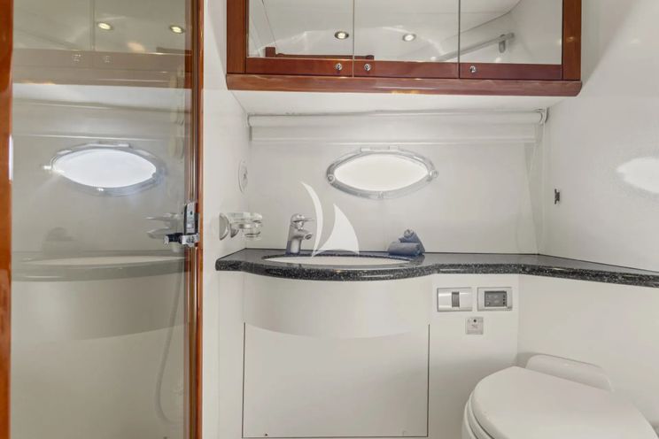 Charter Yacht IMPERIUM - Sunseeker Predator 68 - 2 Cabins - Cannes - Nice - Antibes - St Tropez - French Riviera - Monaco