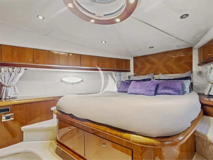 IMPERIUM Sunseeker Predator 68 - cabin 1 IMPERIUM Sunseeker Predator 68 - cabin 1