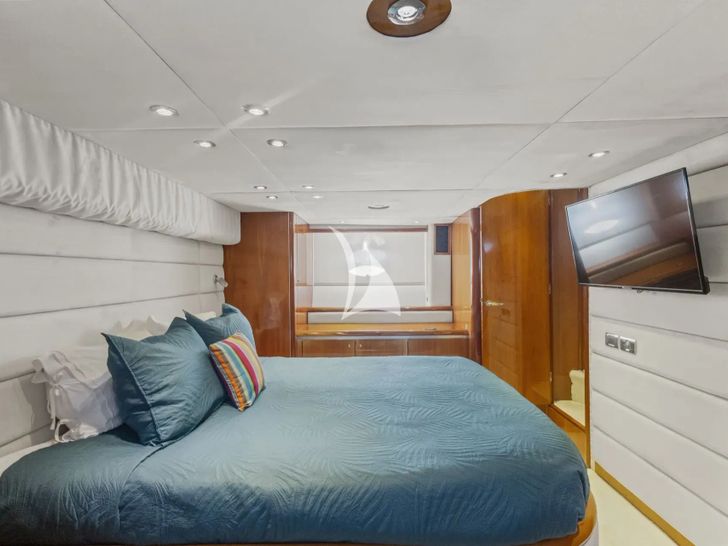 IMPERIUM Sunseeker Predator 68 - cabin 2 IMPERIUM Sunseeker Predator 68 - cabin 2