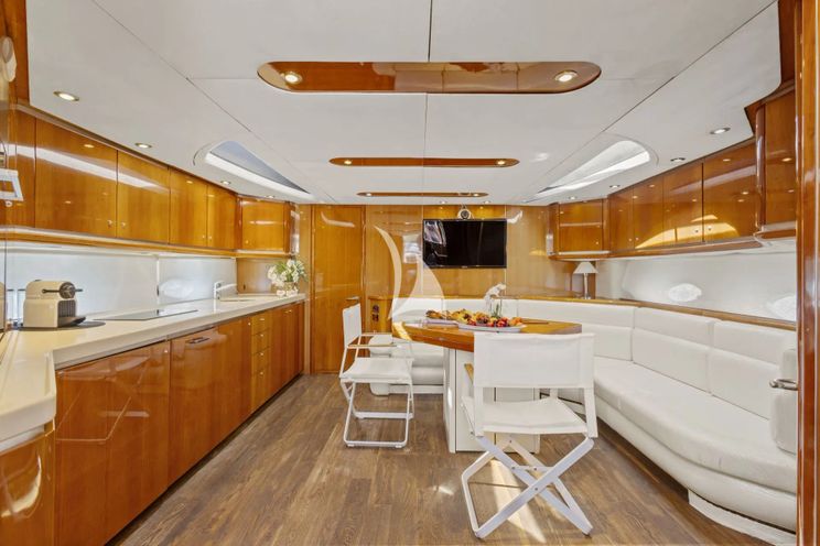 Charter Yacht IMPERIUM - Sunseeker Predator 68 - 2 Cabins - Cannes - Nice - Antibes - St Tropez - French Riviera - Monaco