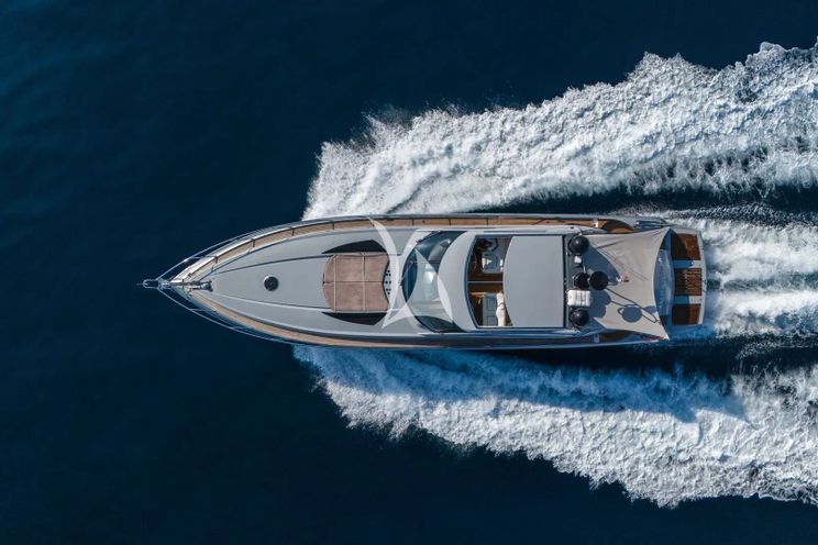 Charter Yacht IMPERIUM - Sunseeker Predator 68 - 2 Cabins - Cannes - Nice - Antibes - St Tropez - French Riviera - Monaco