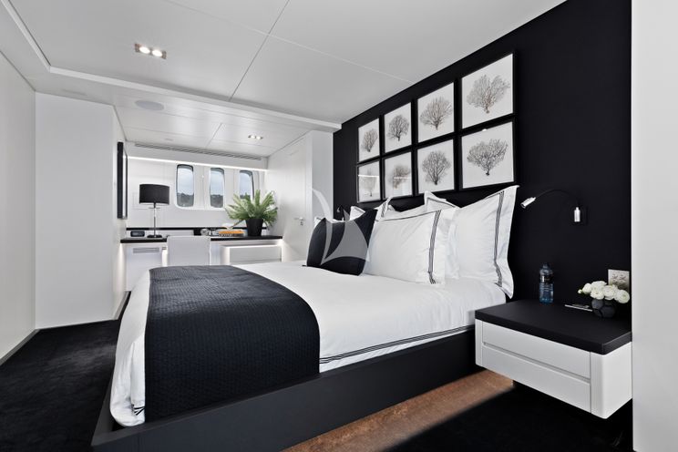 Charter Yacht IMPULSIVE - Mondomarine 40m - 5 Cabins - Sydney - Whitsunday Islands - Australia
