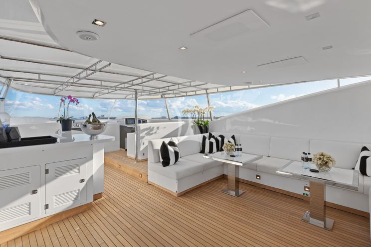 Charter Yacht IMPULSIVE - Mondomarine 40m - 5 Cabins - Sydney - Whitsunday Islands - Australia